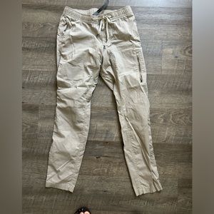 Men’s Khaki size S New Vuori pants